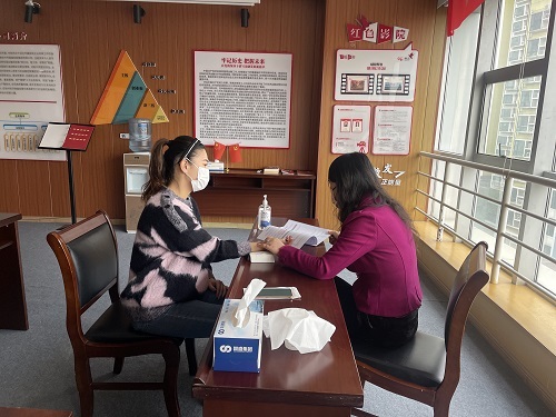 华体会官方版网站登录入口-华体会(中国)“关爱员工 健康通行”活动配图.jpg